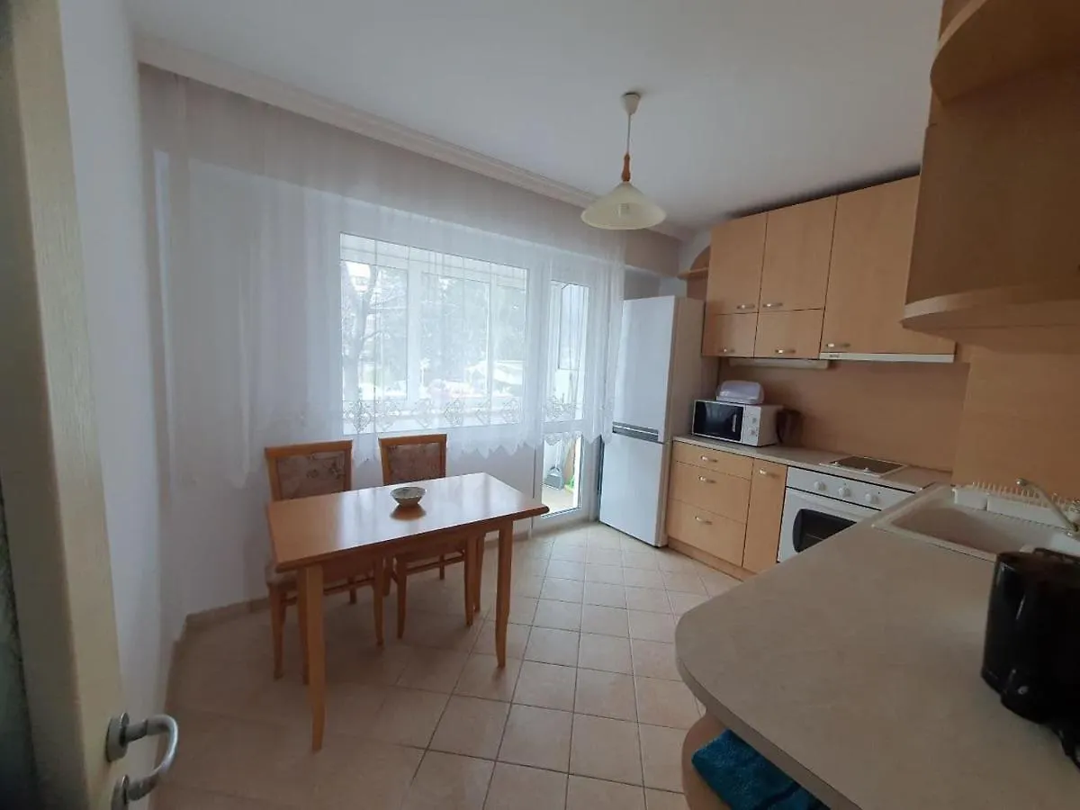 Apartment Апртамент Чайка Бл.17