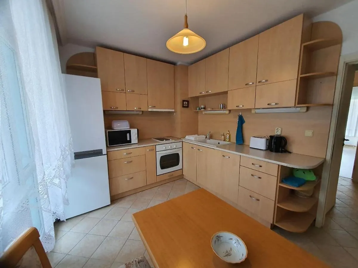Апртамент Чайка Бл.17 0*, Varna Bulgaria